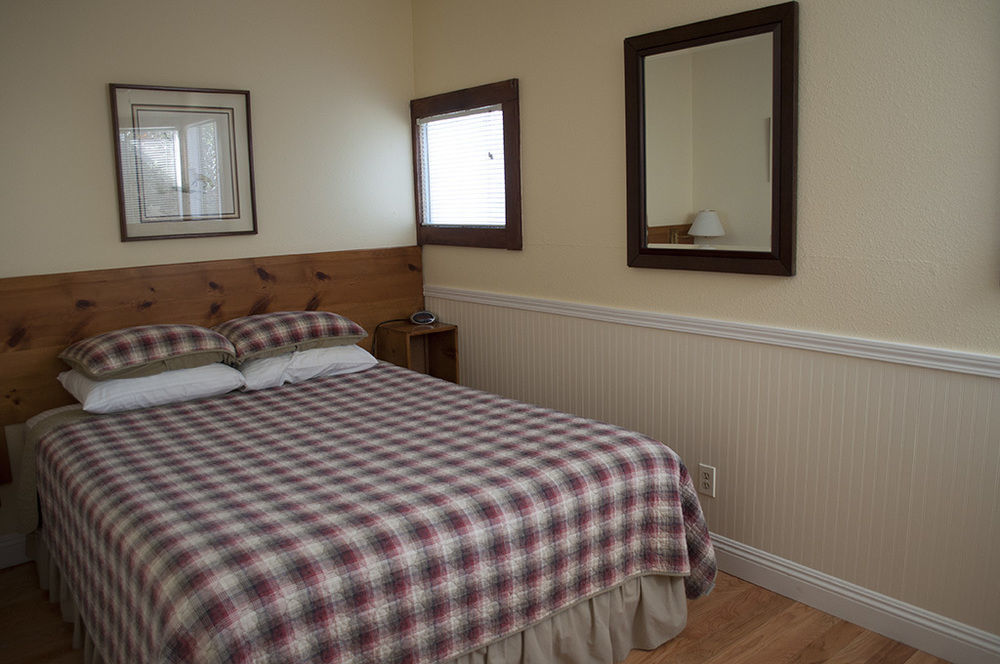 Inn On The Russian River Monte Rio Екстериор снимка